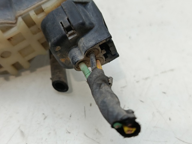 HYUNDAI 985101F100 Motor de la bomba del lavaparabrisas delantero  comprar en Murcia