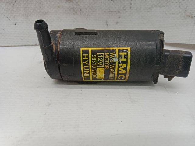 HYUNDAI 9851022000 Bomba de agua limpiaparabrisas, delantera  en stock Terrassa