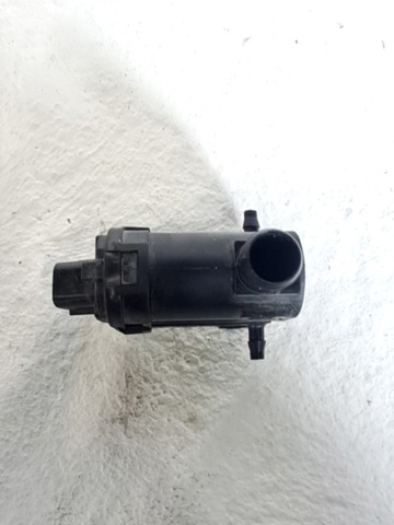 HYUNDAI 985102J500 Bomba de agua limpiaparabrisas, delantera comprar Pamplona