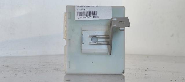98800CA000  disponible Málaga