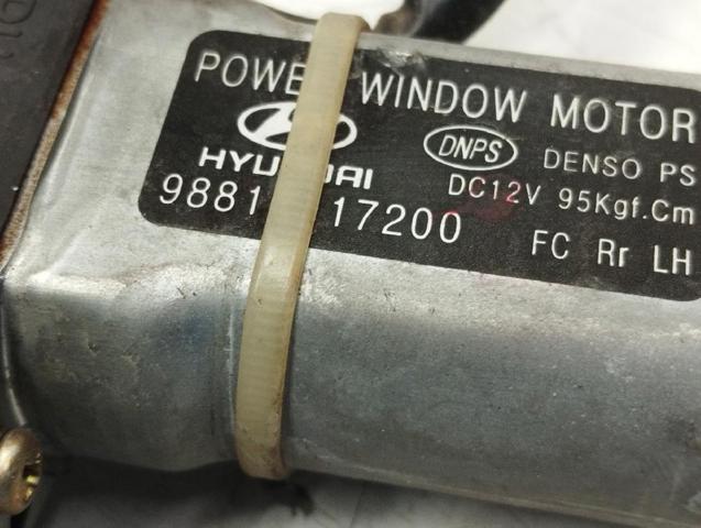 9881017200 HYUNDAI Motor del elevalunas de la puerta trasera izquierda  en stock Huelva