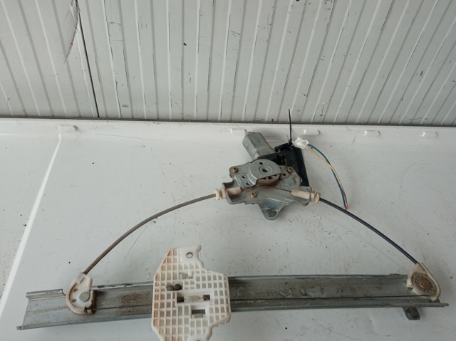 HYUNDAI 9881017200 Motor del elevalunas de la puerta trasera izquierda  disponible España