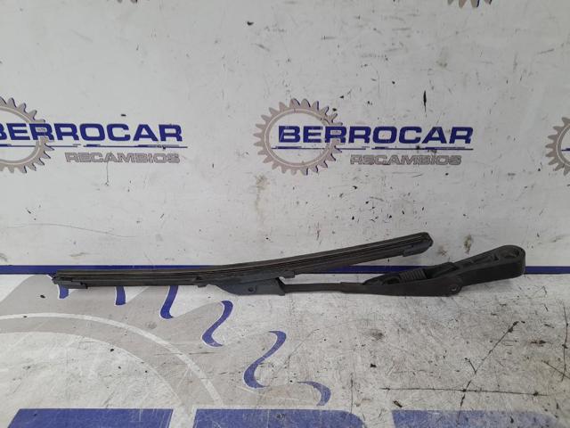 Brazo del limpiaparabrisas, lavado de parabrisas, luna trasera 988101C000 Hyundai/Kia