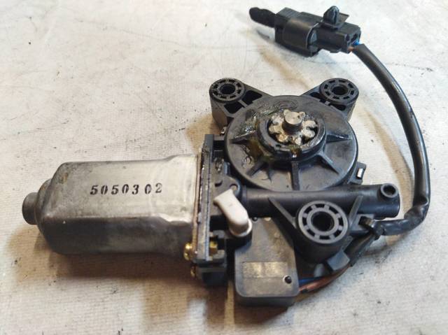 9881026200 HYUNDAI Motor del elevalunas de la puerta trasera izquierda  en stock Huelva