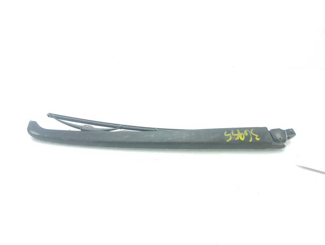 988111F001 Brazo del limpiaparabrisas trasero  disponible Utrera