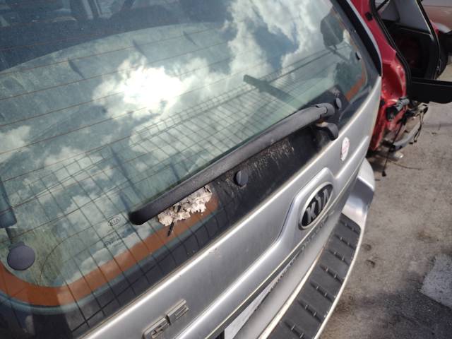 Brazo del limpiaparabrisas, lavado de parabrisas, luna trasera 988111F001 Hyundai/Kia