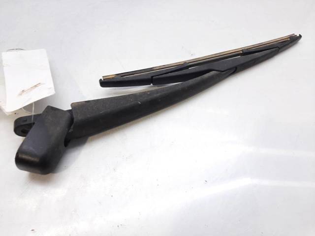 988111H000 HYUNDAI Brazo del limpiaparabrisas trasero  comprar en Lleida