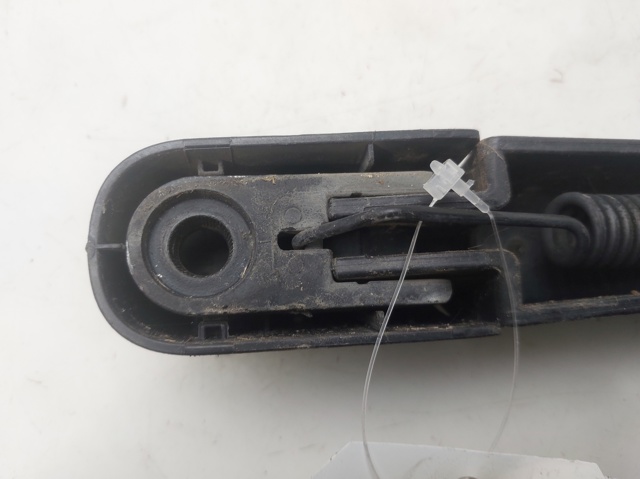 HYUNDAI 988111H000 Brazo del limpiaparabrisas, trasero  en stock Salamanca