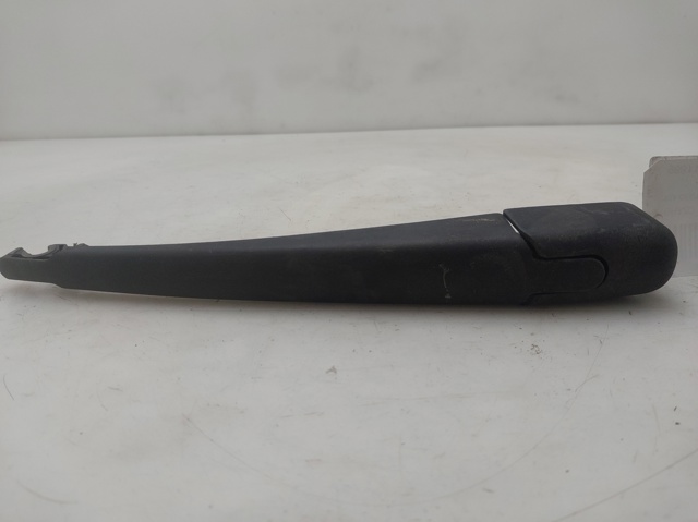 HYUNDAI 988111H000 Brazo del limpiaparabrisas, trasero comprar Tarragona