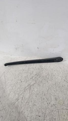 Brazo del limpiaparabrisas, luna trasera 988112E500 HYUNDAI