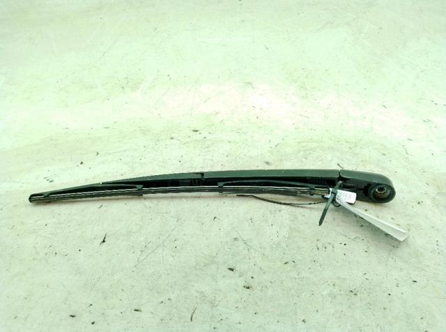 988152J000 Brazo del limpiaparabrisas, trasero  en stock Castellón