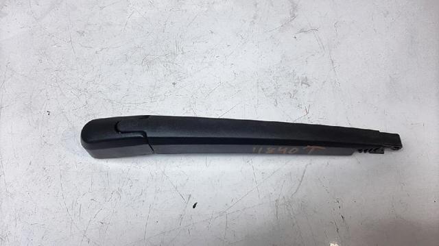 988152J000 Brazo del limpiaparabrisas, trasero comprar Sevilla