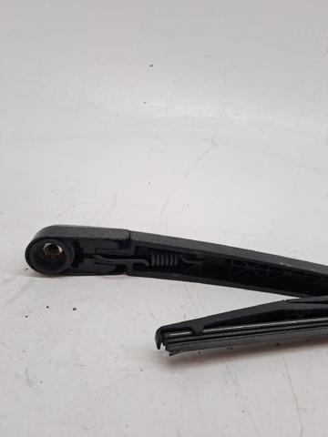 988152J000 Brazo del limpiaparabrisas, trasero  en stock Granada