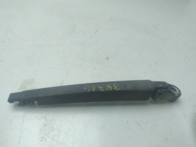 988152J000 Hyundai/Kia