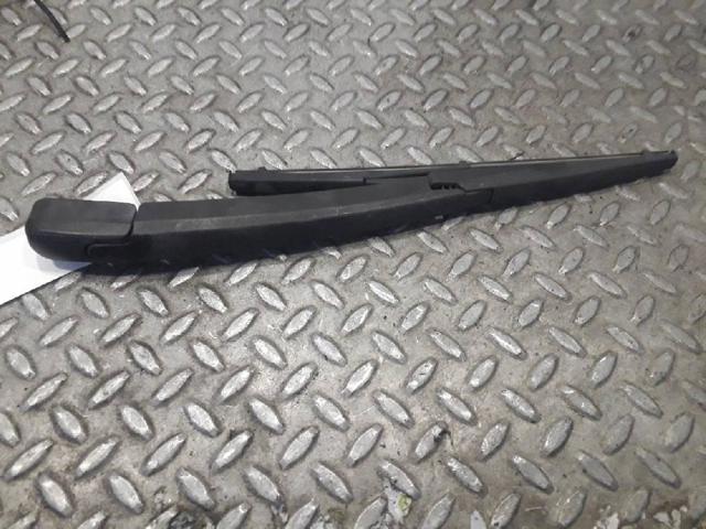 988152P000 Brazo del limpiaparabrisas trasero  comprar en Zaragoza