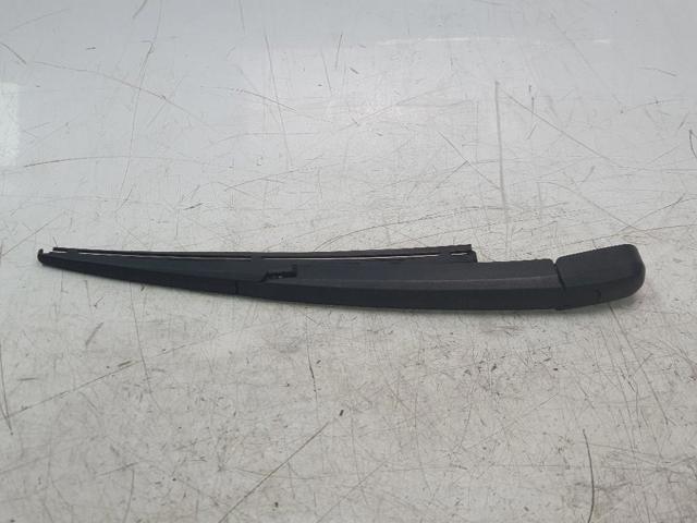 988152P000 Brazo del limpiaparabrisas trasero  comprar en Zaragoza