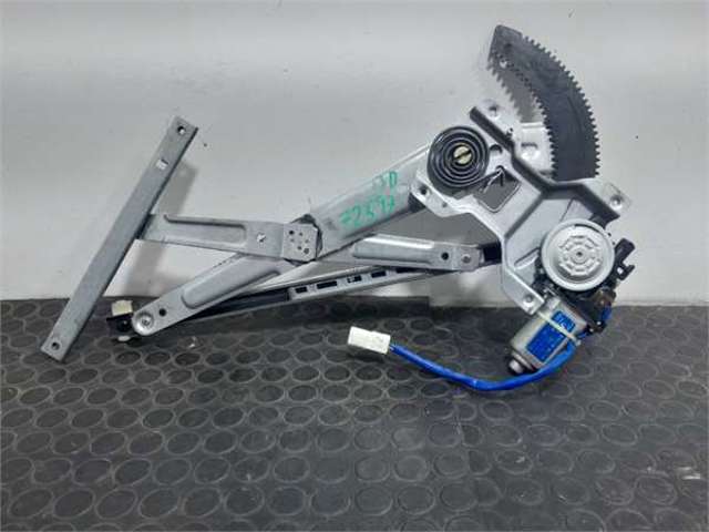 9882017100 HYUNDAI Motor del elevalunas de la puerta delantera derecha  en stock Gandía