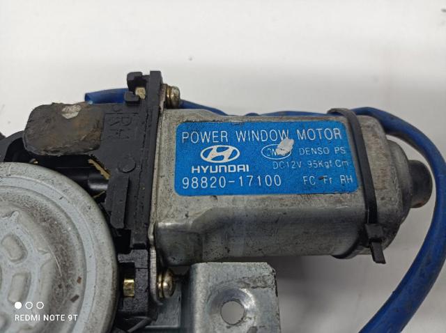 9882017100 Motor del elevalunas de la puerta delantera derecha comprar Sevilla