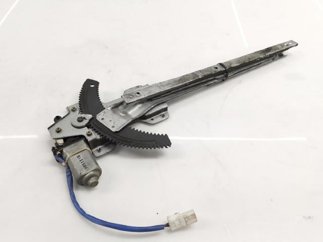 9882017100 HYUNDAI Motor del elevalunas de la puerta delantera derecha  en stock Córdoba