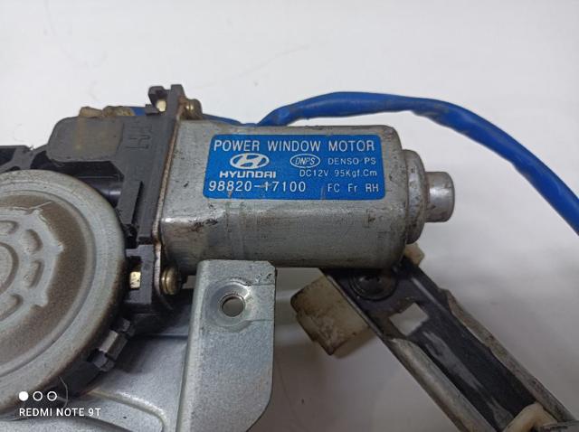 9882017100 Motor del elevalunas de la puerta delantera derecha comprar Girona