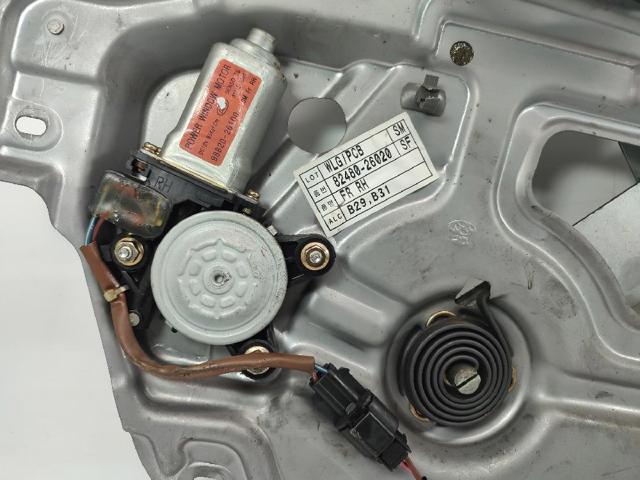 9882026100 HYUNDAI Motor del elevalunas de la puerta delantera derecha  disponible Ourense