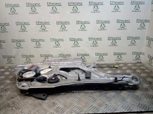 9882026100 Motor del elevalunas de la puerta delantera derecha comprar Sevilla