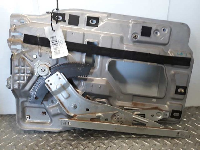 HYUNDAI 9882026200 Motor del elevalunas de la puerta trasera derecha  disponible Valladolid