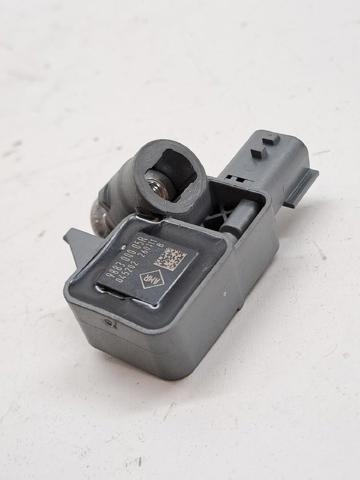 988300005R RENAULT Sensor de airbag delantero  en stock Huelva