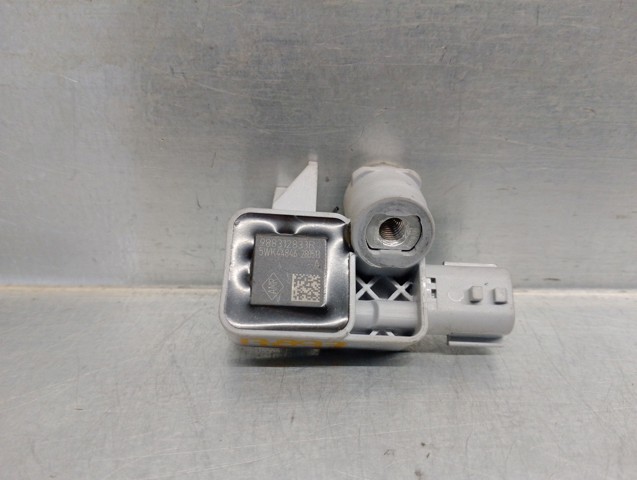 988312833R Renault (RVI)