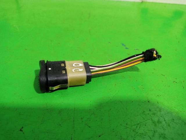 FORD 98AG14529CB Botón de encendido del motor del elevalunas delantero derecho  comprar en Murcia