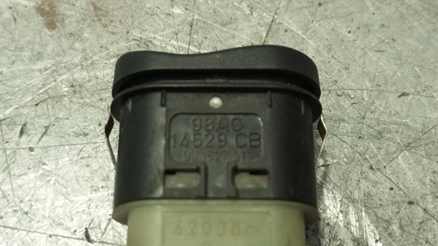 FORD 98AG14529CB Botón de encendido del motor del elevalunas delantero derecho  disponible Valladolid