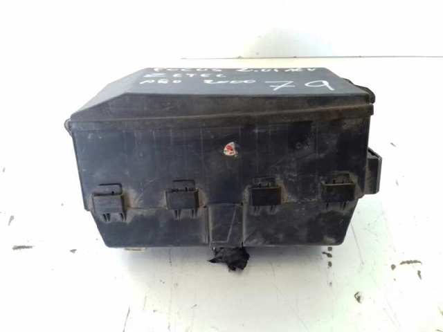 Caja reles Ford Focus I sedán comprar en España
