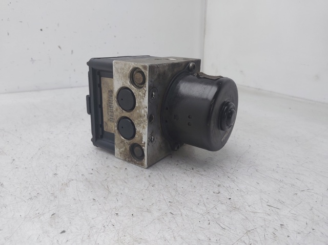 98AG2M110CA Ford