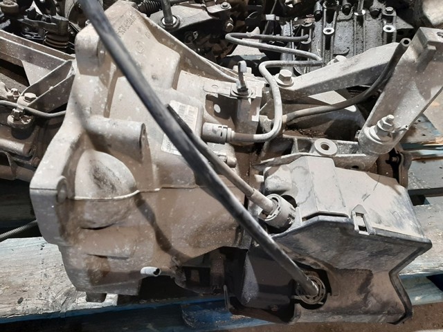 98WT7F096AC Caja de cambios manual completa  disponible Utrera