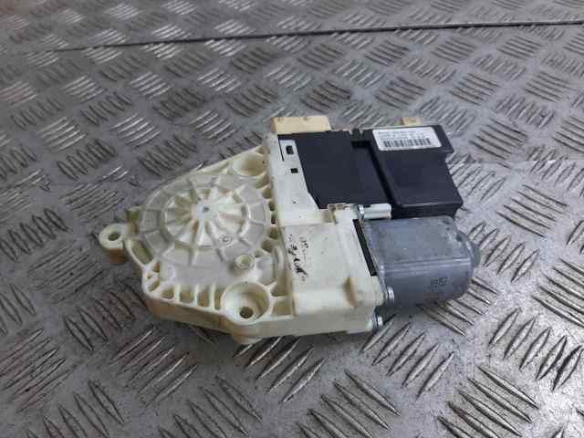 996385102 Motor del elevalunas de la puerta delantera izquierda  disponible Burgos