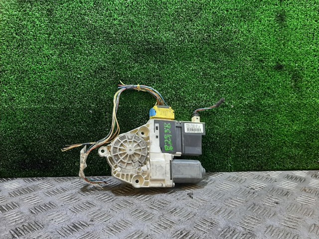996385102 Motor del elevalunas eléctrico  en stock Sabadell