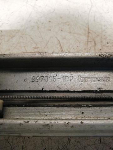 997018102 PEUGEOT Mecanismo de elevalunas de la puerta delantera izquierda  disponible Ourense