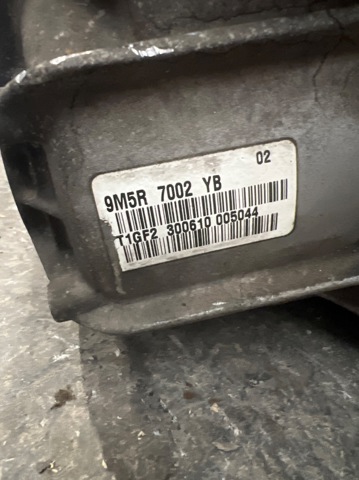 9M5R7002YB Ford