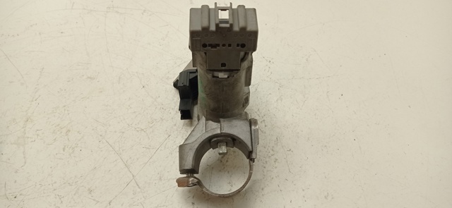 9V213F880ED Cerradura de encendido  disponible Burgos