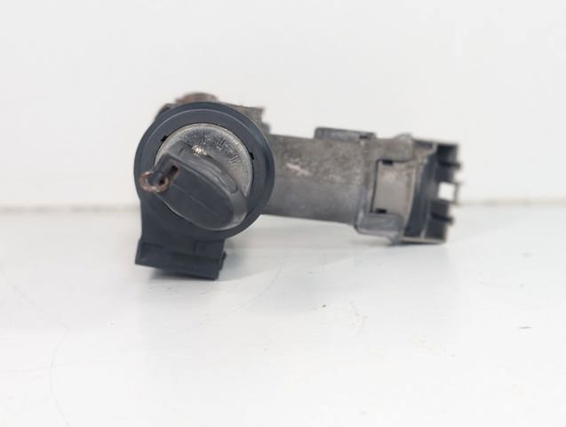 9V213F880ED Ford