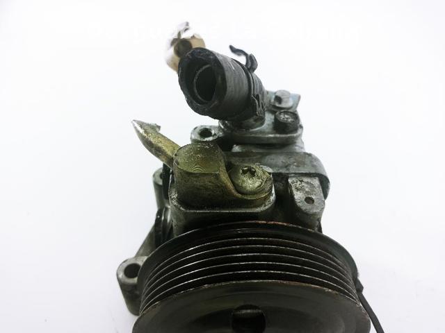 9X233A696AA Bomba de dirección asistida  disponible Burgos