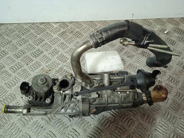 9X2Q9U438CA Jaguar