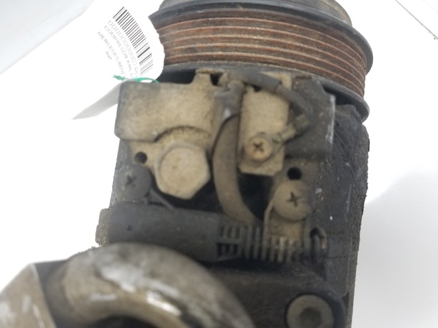 MERCEDES A0002302011 Compresor de aire acondicionado  en stock Valencia
