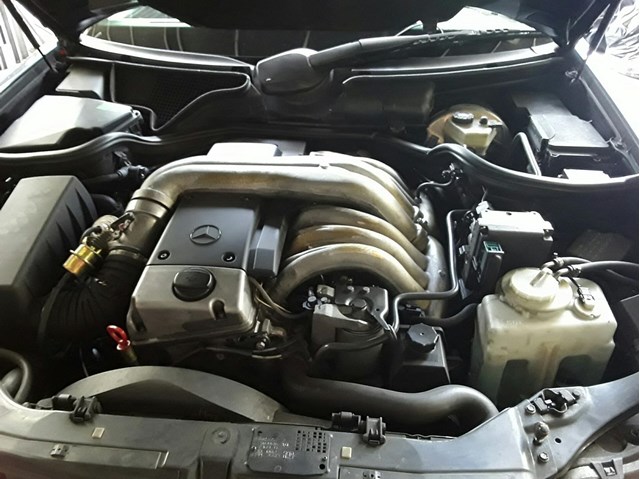Compresor aire acondicionado para mercedes-benz clase e e 300 d (210.020) om606910 A0002340611
