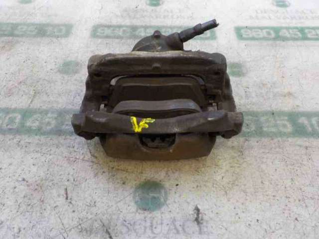 A0004216881 Pinza de freno delantera derecha  en stock Granada