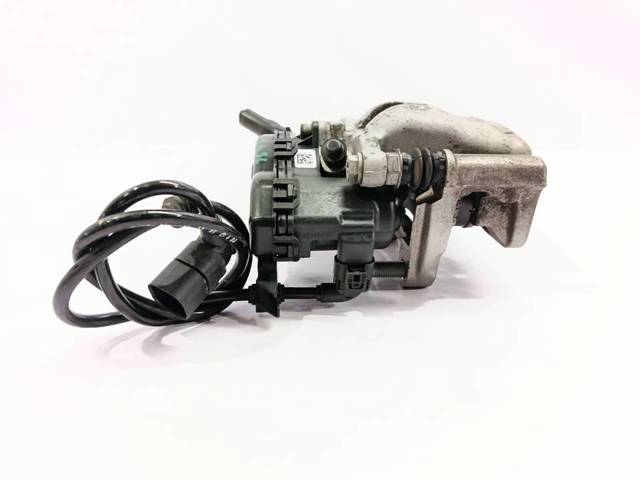 A0004232381 MERCEDES Pinza de freno trasera izquierda  en stock Córdoba