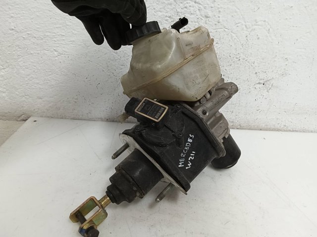 A0004300312 MERCEDES Cilindro maestro de frenos comprar Madrid