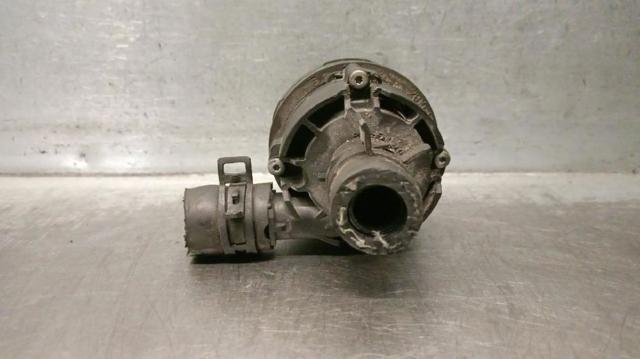 MERCEDES A0005000686 Bomba de agua comprar Tarragona