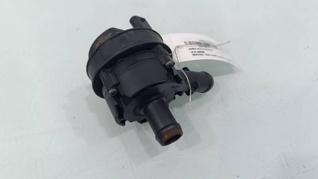 A0005000686 MERCEDES Bomba de agua  comprar en Lleida