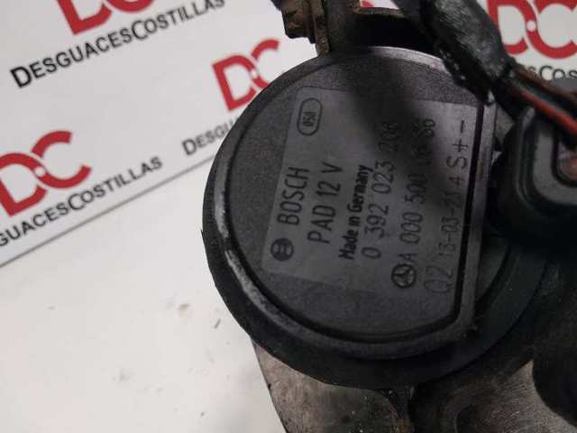A0005000686 MERCEDES Bomba de agua  comprar en Oviedo